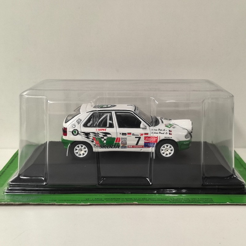 Diecast IXO schaalmodel 1:43 S - Model Kit Cars recensie en prijs