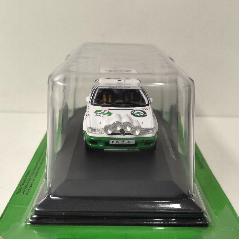 Diecast IXO schaalmodel 1:43 S - Model Kit Cars recensie en prijs