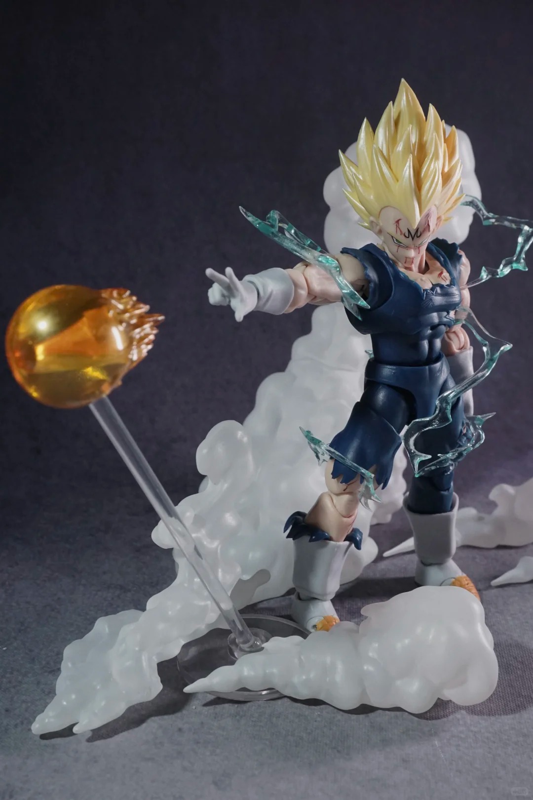 Op voorraad BlackHole&TK Besch - Model Kit Vegito recensie en prijs